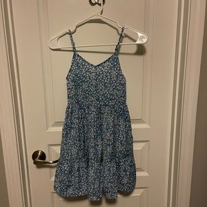 Girls Dress Blue with white Floral print. Size 9y.